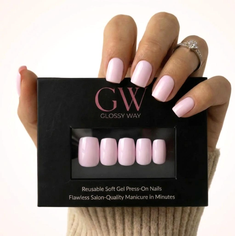 Baby Pink mākslīgie nagi