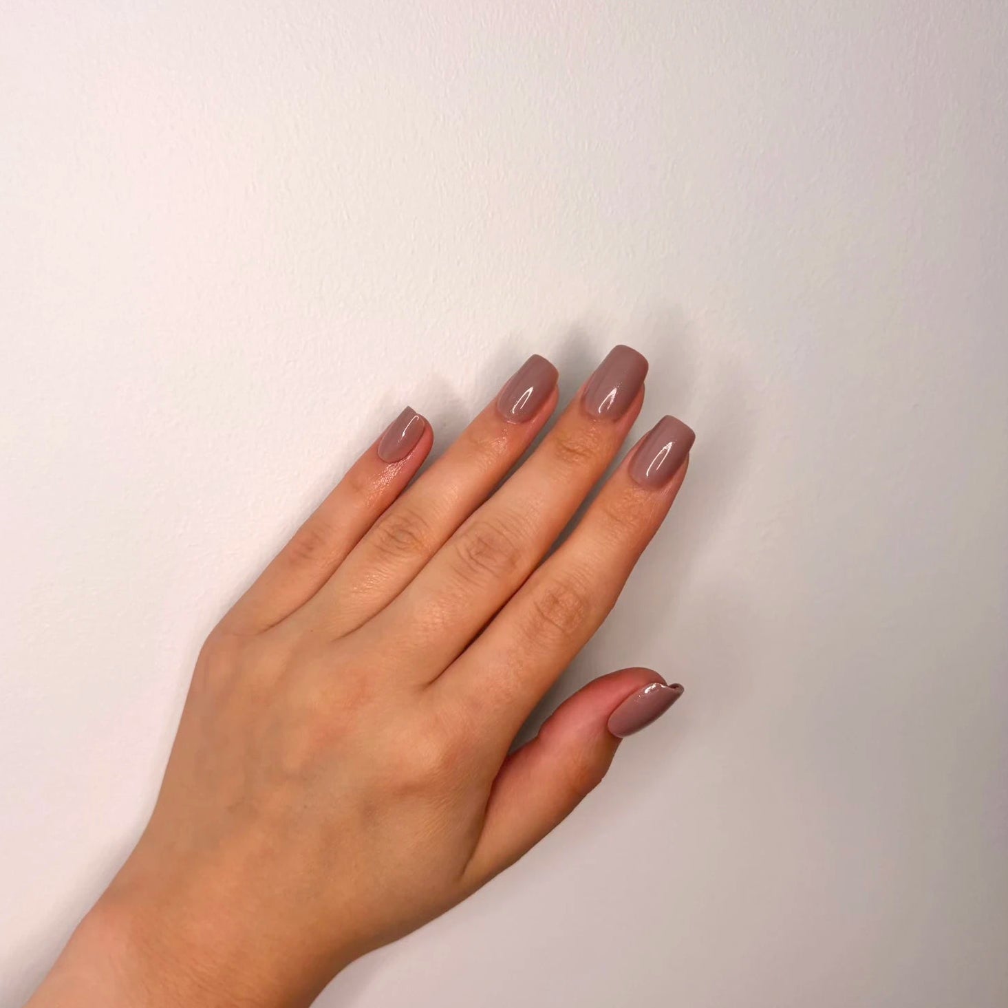 Glossy Way Gloss Au Lait brown Press on Nails