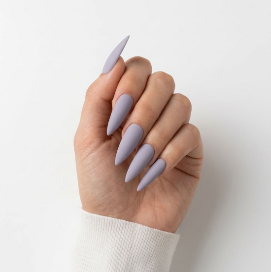 Stiletto-kujulised press-on küüned